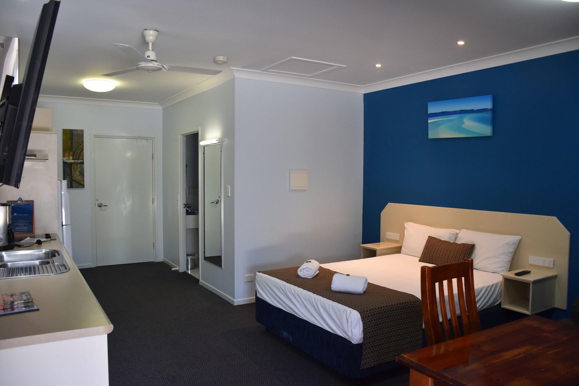 Bluewater Harbour Motel Bowen Exteriör bild